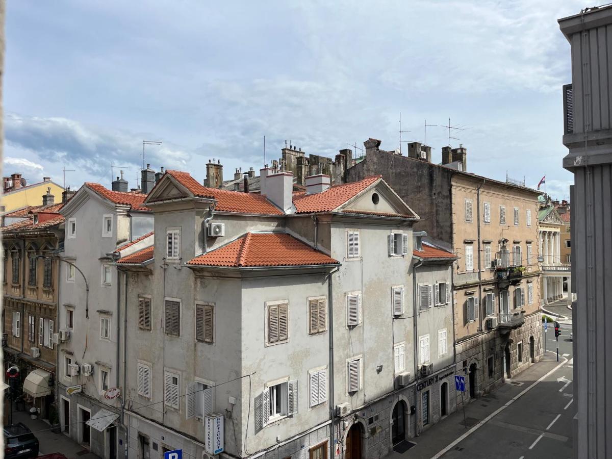 Apartman Lora Apartment Rijeka Luaran gambar