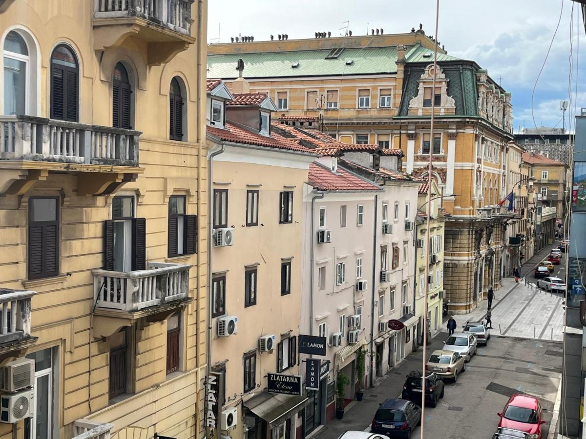Apartman Lora Apartment Rijeka Luaran gambar
